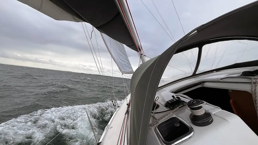 blog/yacht2.webp